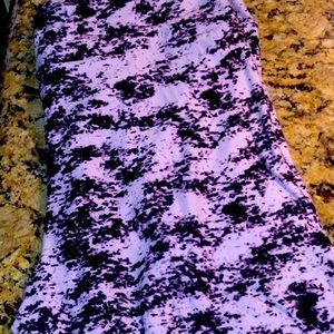 Lularoe leggings purple the dye